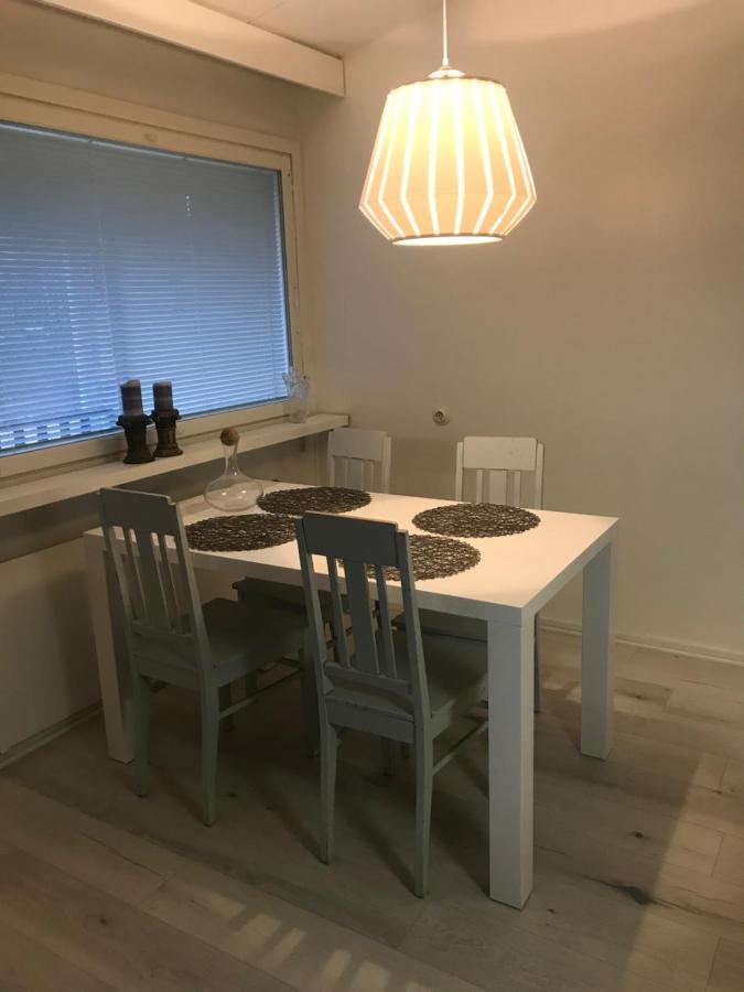 Tyylikaes Rivitaloasunto Lohjalla Extérieur photo
