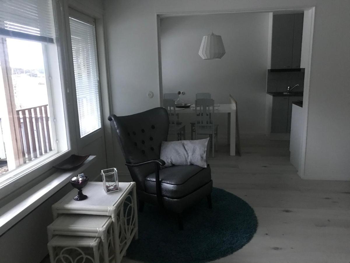 Tyylikaes Rivitaloasunto Lohjalla Extérieur photo